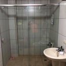 浴室安裝 無框滑軌淋浴拉門 使用5+5透明膠合安全玻璃
