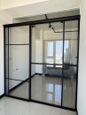鋁框玻璃隔間搭懸吊橫拉門 (50)